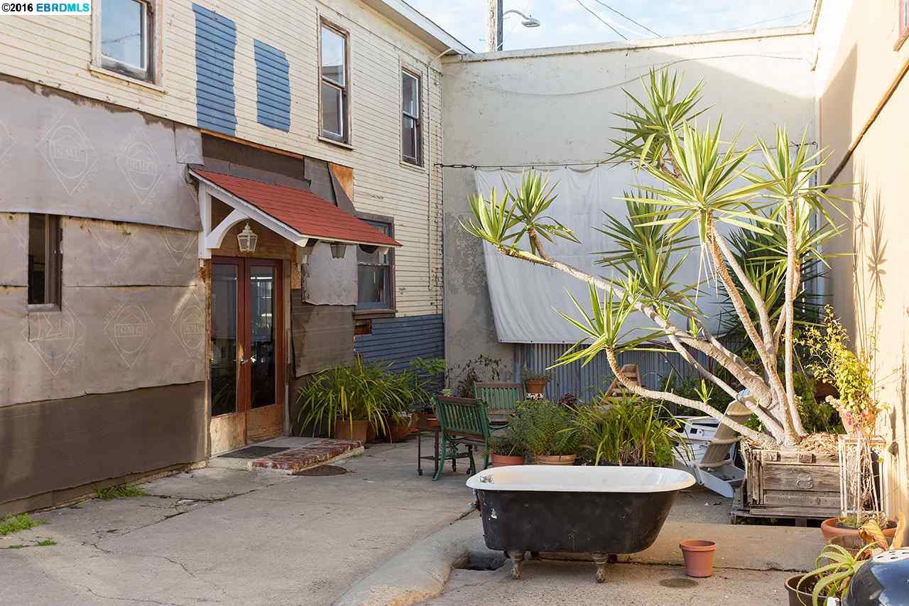 879 58th Street, OAKLAND, California 94608, ,Comm Ri Multi-units 5+,For Sale,58th Street,40727246