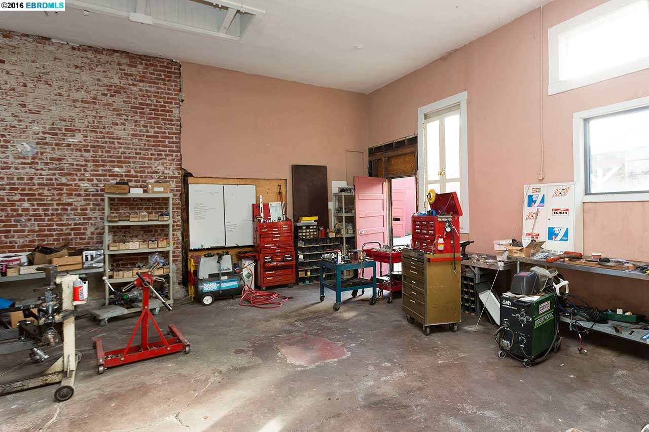 879 58th Street, OAKLAND, California 94608, ,Comm Ri Multi-units 5+,For Sale,58th Street,40727246
