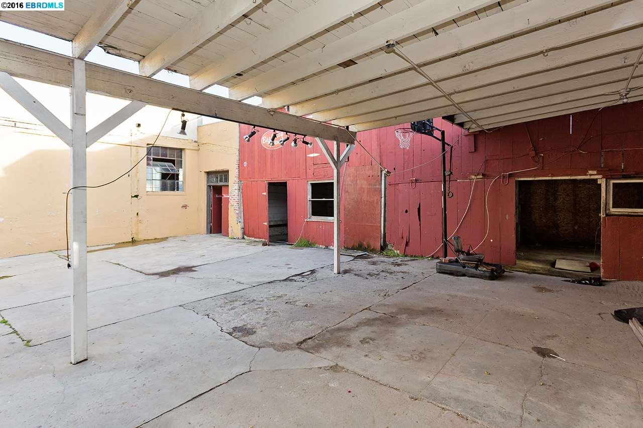 879 58th Street, OAKLAND, California 94608, ,Comm Ri Multi-units 5+,For Sale,58th Street,40727246