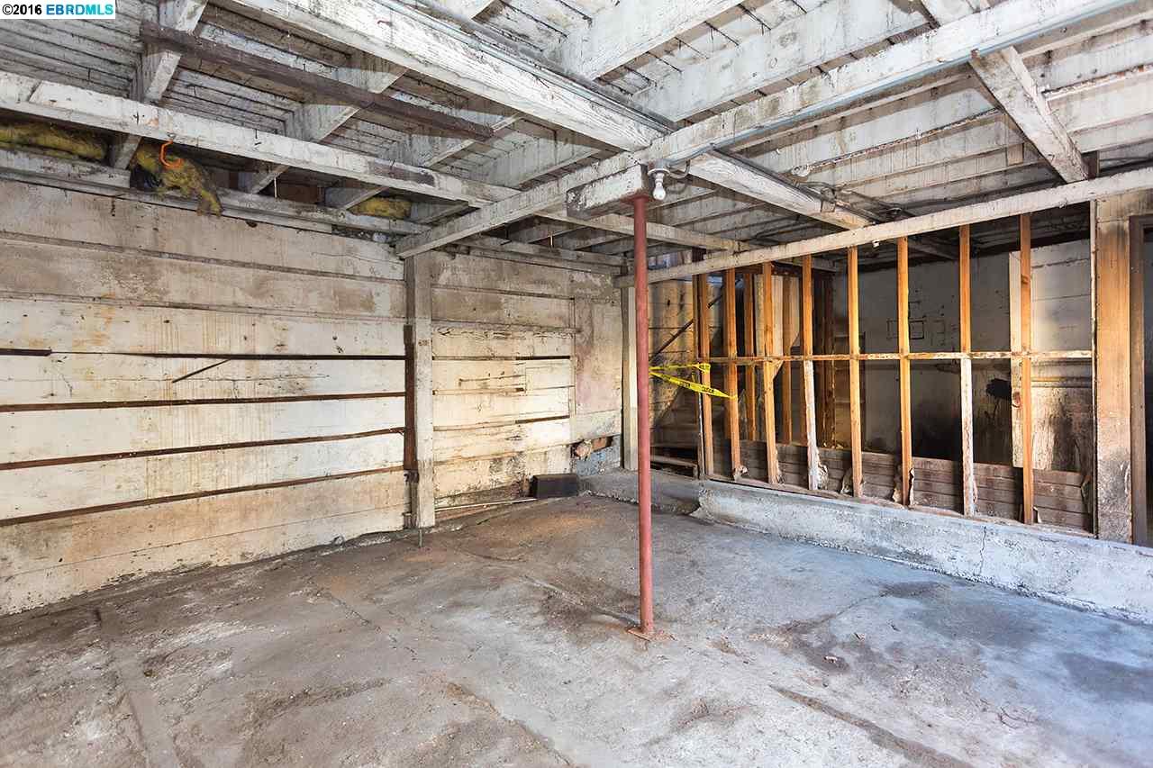 879 58th Street, OAKLAND, California 94608, ,Comm Ri Multi-units 5+,For Sale,58th Street,40727246