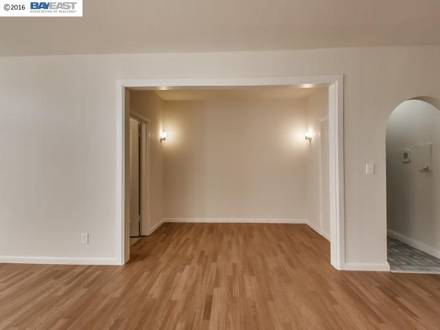 1945 26th Avenue, OAKLAND, California 94601, ,Comm Ri Multi-units 5+,For Sale,26th Avenue,40727570