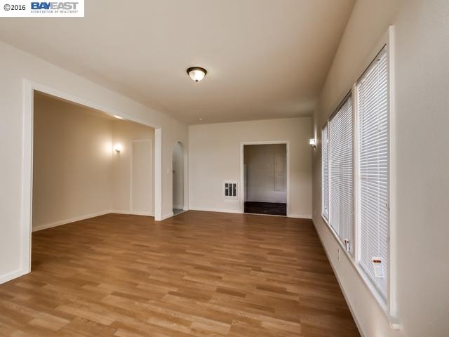 1945 26th Avenue, OAKLAND, California 94601, ,Comm Ri Multi-units 5+,For Sale,26th Avenue,40727570
