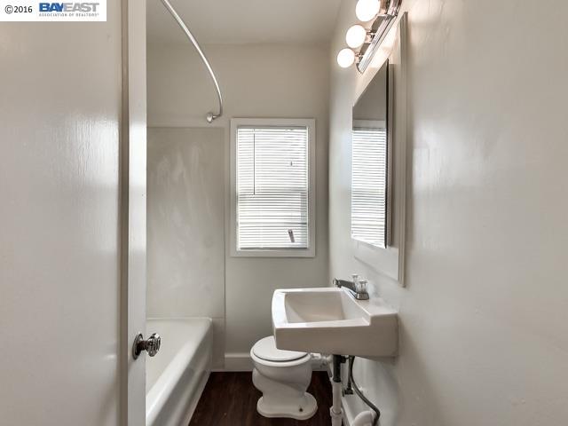 1945 26th Avenue, OAKLAND, California 94601, ,Comm Ri Multi-units 5+,For Sale,26th Avenue,40727570