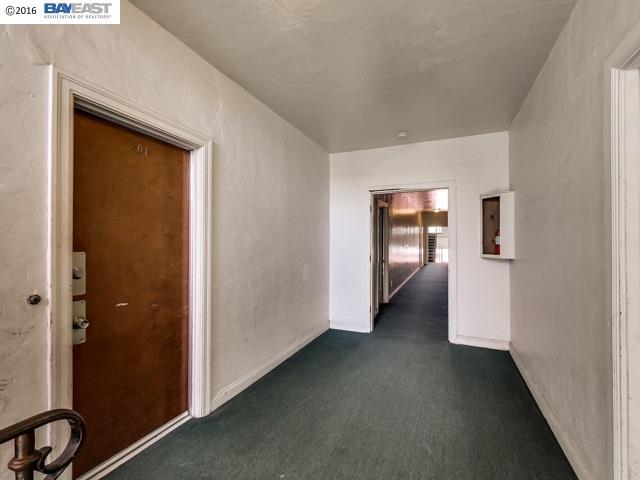 1945 26th Avenue, OAKLAND, California 94601, ,Comm Ri Multi-units 5+,For Sale,26th Avenue,40727570