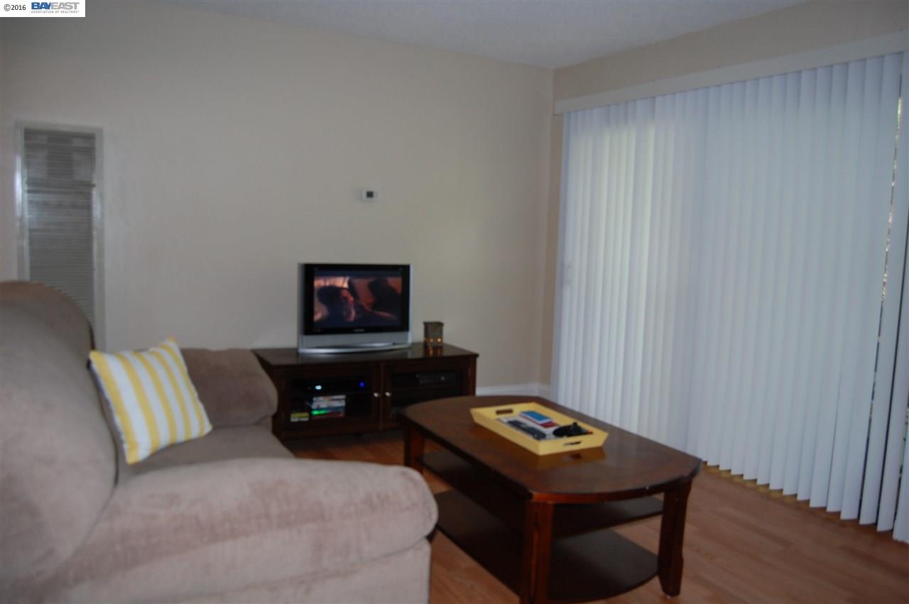 4255 San Pablo Dam RD, EL SOBRANTE, California 94803, ,Comm Ri Multi-units 5+,For Sale,San Pablo Dam RD,40730604