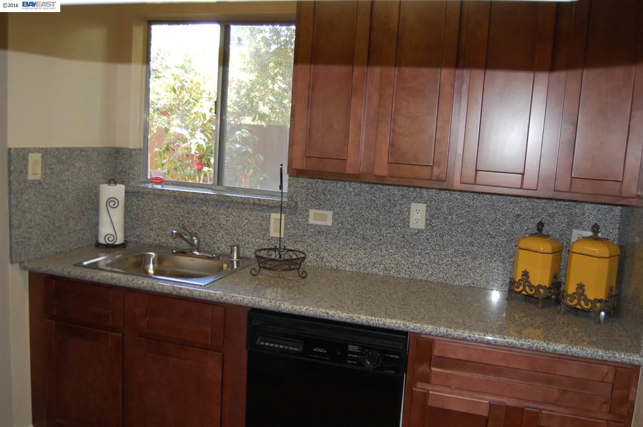 4255 San Pablo Dam RD, EL SOBRANTE, California 94803, ,Comm Ri Multi-units 5+,For Sale,San Pablo Dam RD,40730604