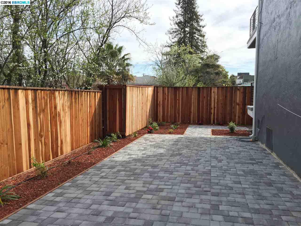 2216 23rd St, OAKLAND, California 94606, ,Comm Ri Multi-units 5+,For Sale,23rd St,40730886
