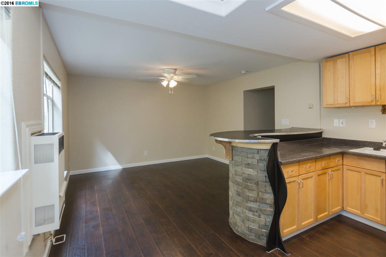 1907 30th St, OAKLAND, California 94606, ,Comm Ri Multi-units 5+,For Sale,30th St,40732691