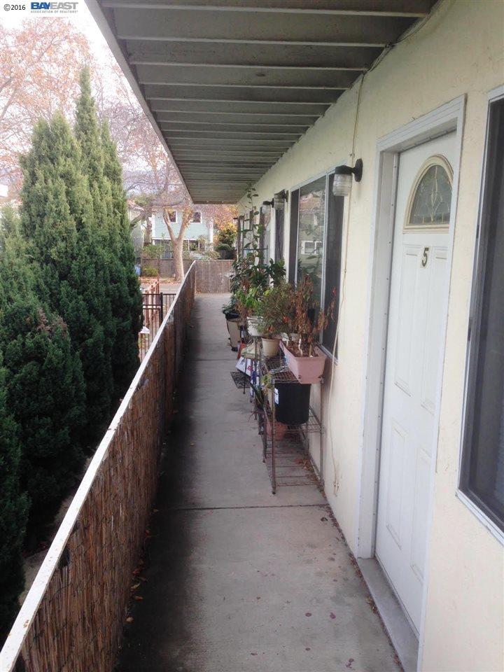 2112 9th Street, BERKELEY, California 94710, ,Comm Ri Multi-units 5+,For Sale,9th Street,40733883