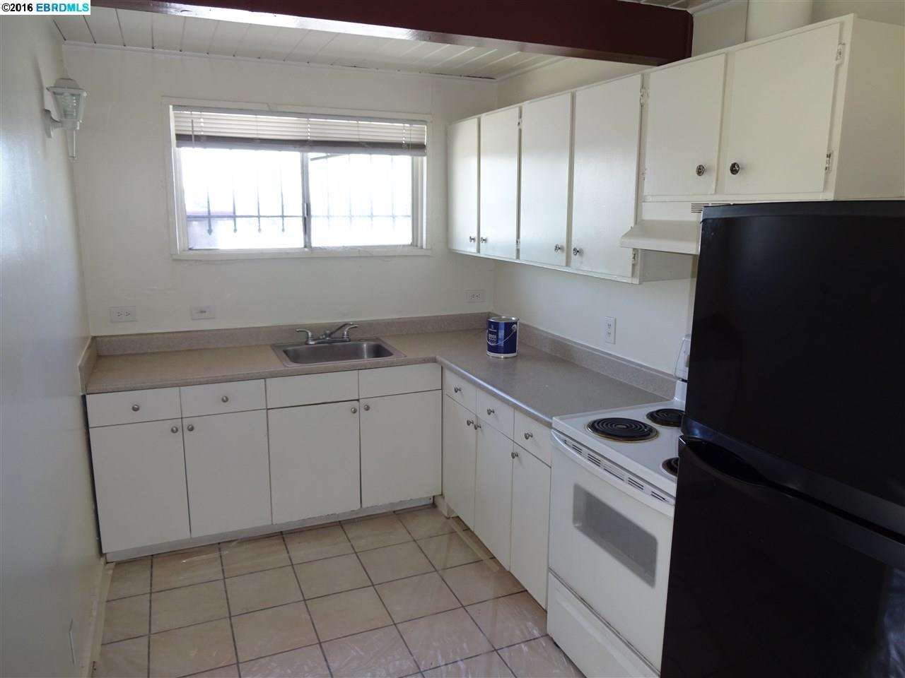 10016 MacArthur Blvd, OAKLAND, California 94605, ,Comm Ri Multi-units 5+,For Sale,MacArthur Blvd,40734073