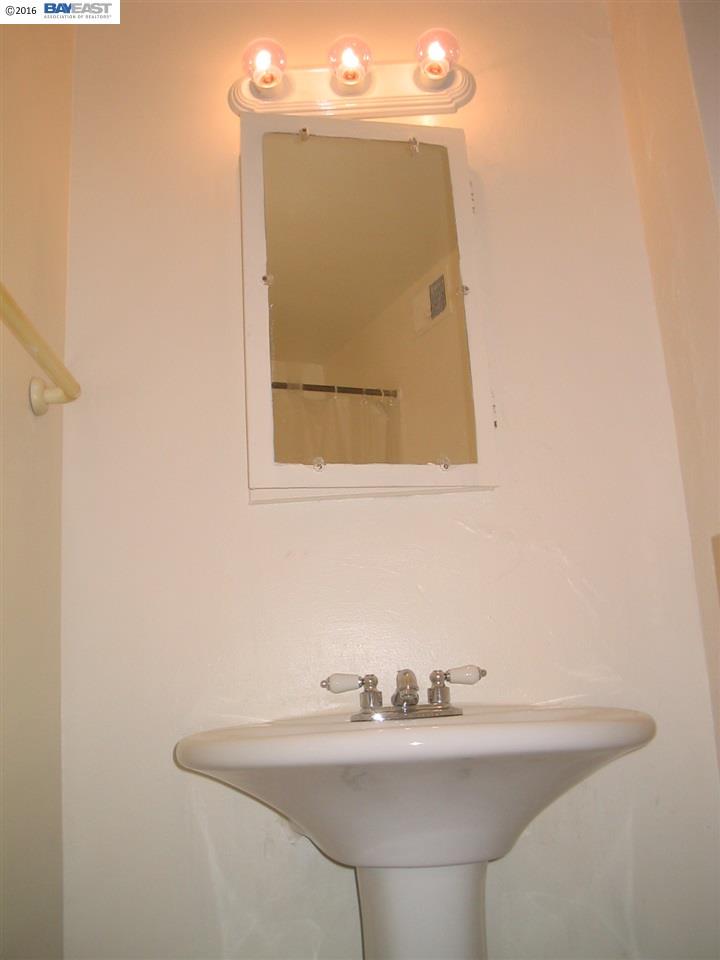 1729 Filbert St, OAKLAND, California 94607, ,Comm Ri Multi-units 5+,For Sale,Filbert St,40735714