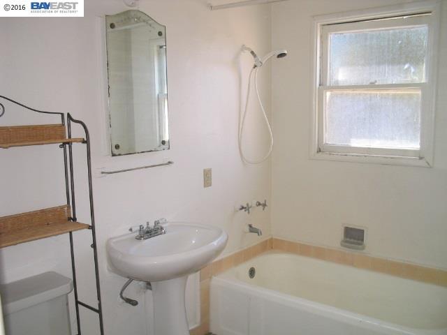 1729 Filbert St, OAKLAND, California 94607, ,Comm Ri Multi-units 5+,For Sale,Filbert St,40735714