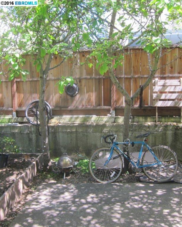 1435 MARTIN LUTHER KING JR WAY, BERKELEY, California 94709, ,Comm Ri Multi-units 5+,For Sale,MARTIN LUTHER KING JR WAY,40735733