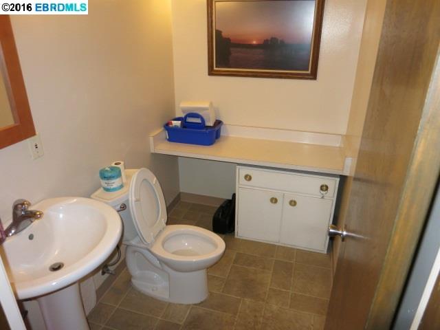 2275 Washington Ave, SAN LEANDRO, California 94577, ,Comm Ri Multi-units 5+,For Sale,Washington Ave,40735987