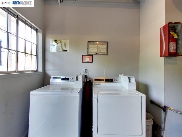2619 High Street, OAKLAND, California 94619, ,Comm Ri Multi-units 5+,For Sale,High Street,40737679