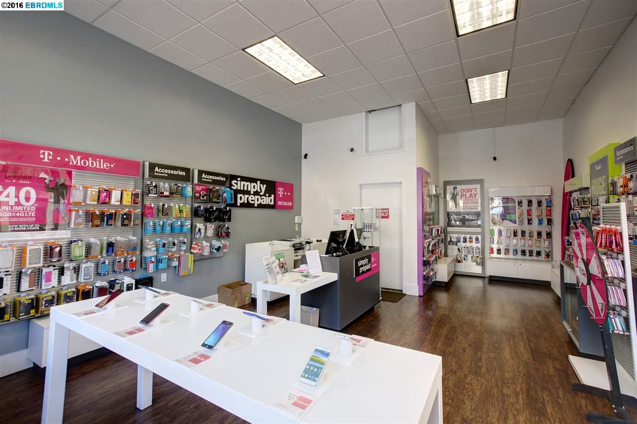 3407 International Blvd., OAKLAND, California 94601, ,Comm Ri Multi-units 5+,For Sale,International Blvd.,40739762