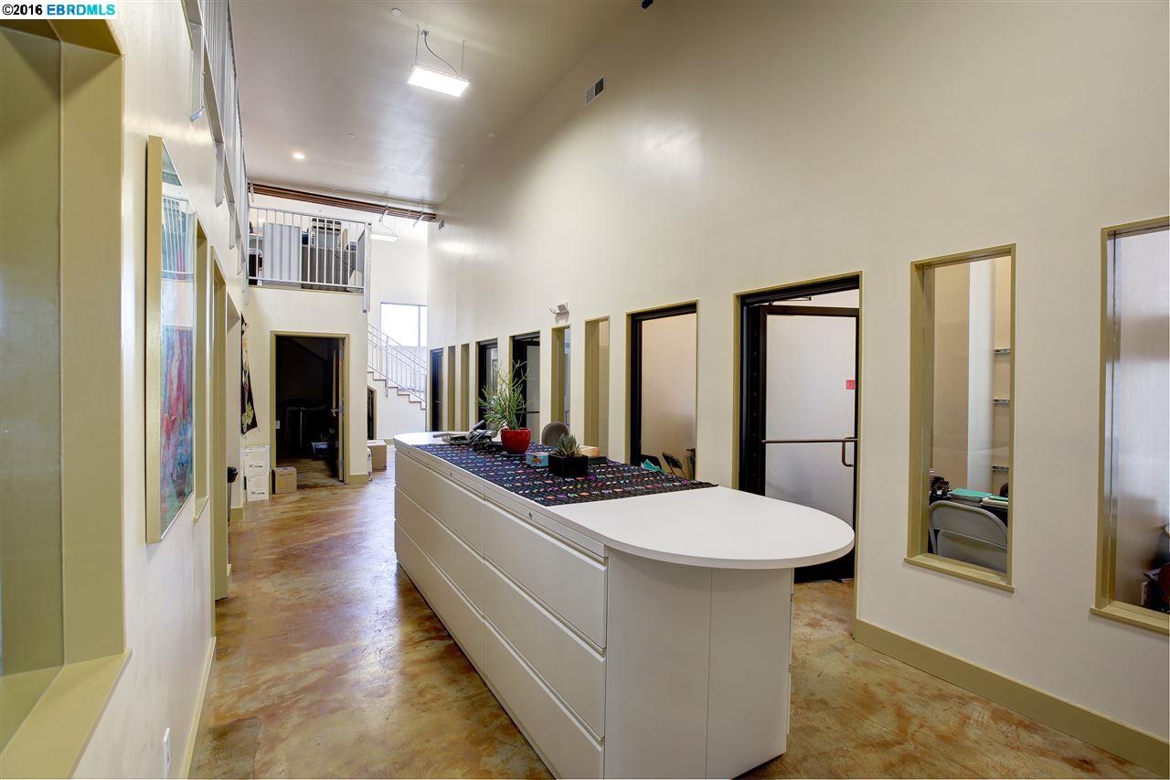 3407 International Blvd., OAKLAND, California 94601, ,Comm Ri Multi-units 5+,For Sale,International Blvd.,40739762