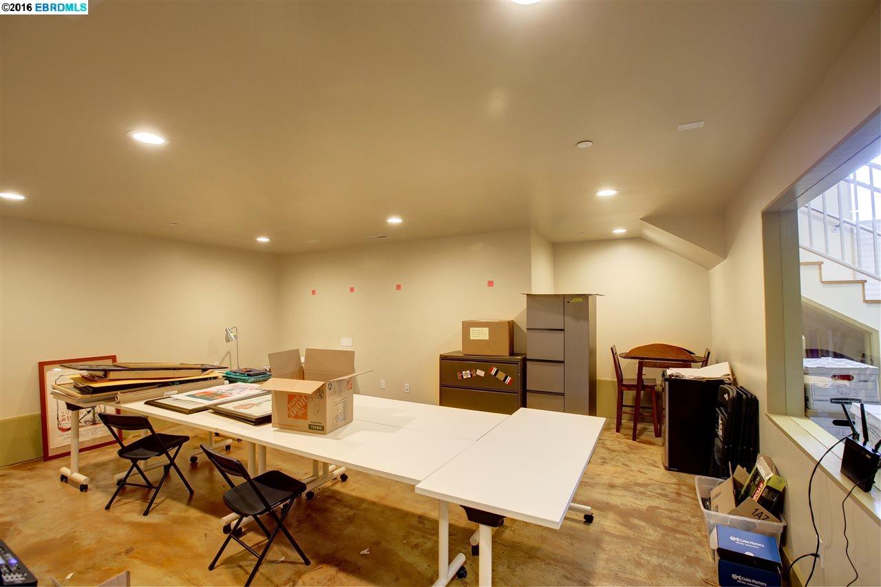 3407 International Blvd., OAKLAND, California 94601, ,Comm Ri Multi-units 5+,For Sale,International Blvd.,40739762