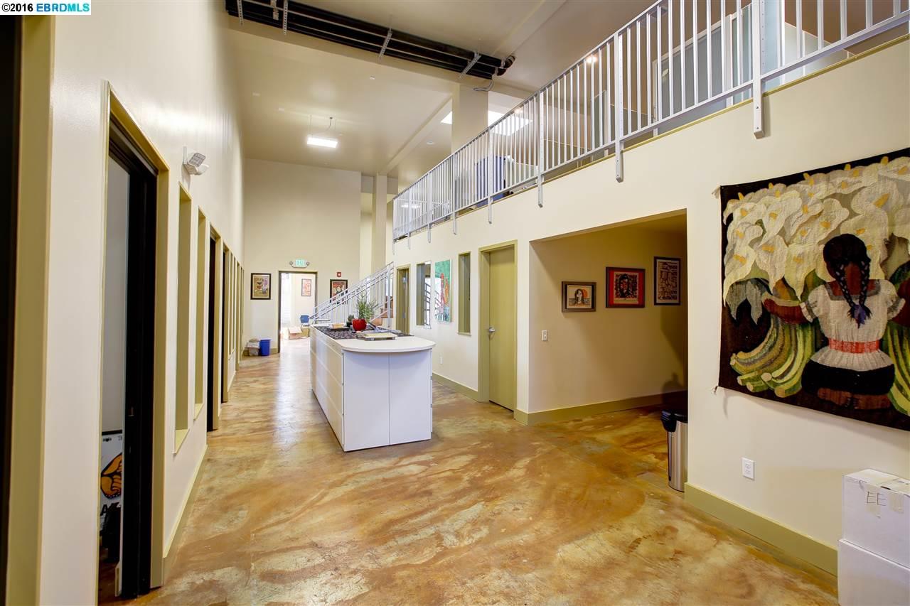 3407 International Blvd., OAKLAND, California 94601, ,Comm Ri Multi-units 5+,For Sale,International Blvd.,40739762