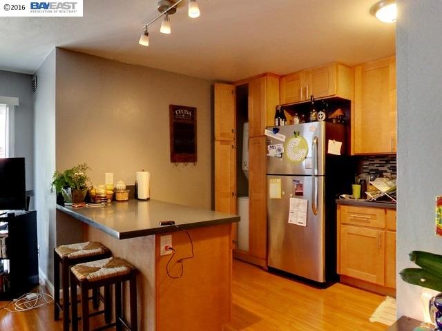 2011 7th Avenue, OAKLAND, California 94606, ,Comm Ri Multi-units 5+,For Sale,7th Avenue,40742748