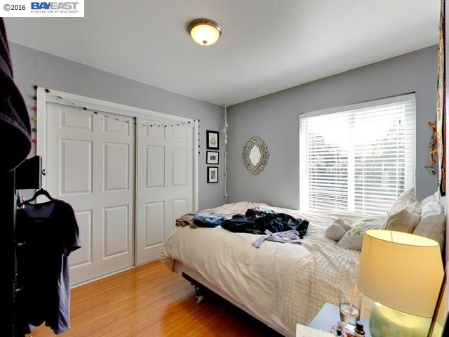 2011 7th Avenue, OAKLAND, California 94606, ,Comm Ri Multi-units 5+,For Sale,7th Avenue,40742748