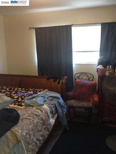5611 Bancroft Ave, OAKLAND, California 94605, ,Comm Ri Multi-units 5+,For Sale,Bancroft Ave,40744836