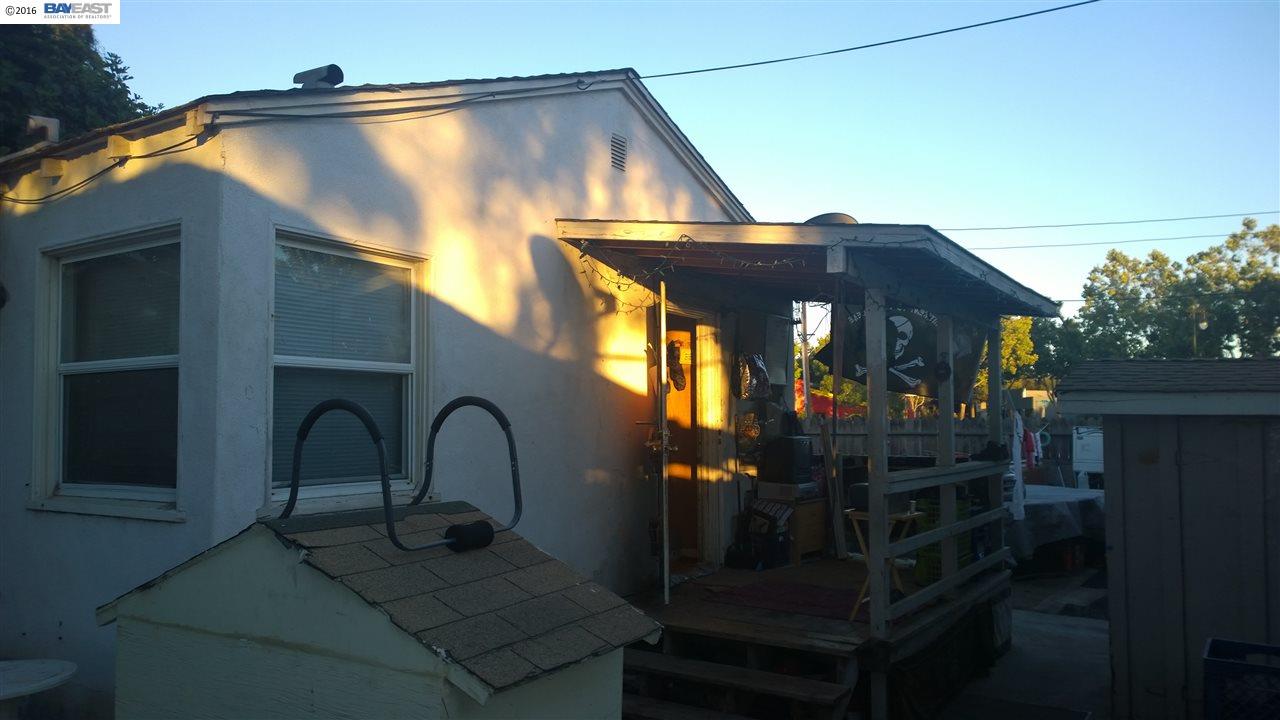 326 MacArthur Blvd, SAN LEANDRO, California 94577, ,Comm Ri Multi-units 5+,For Sale,MacArthur Blvd,40749793