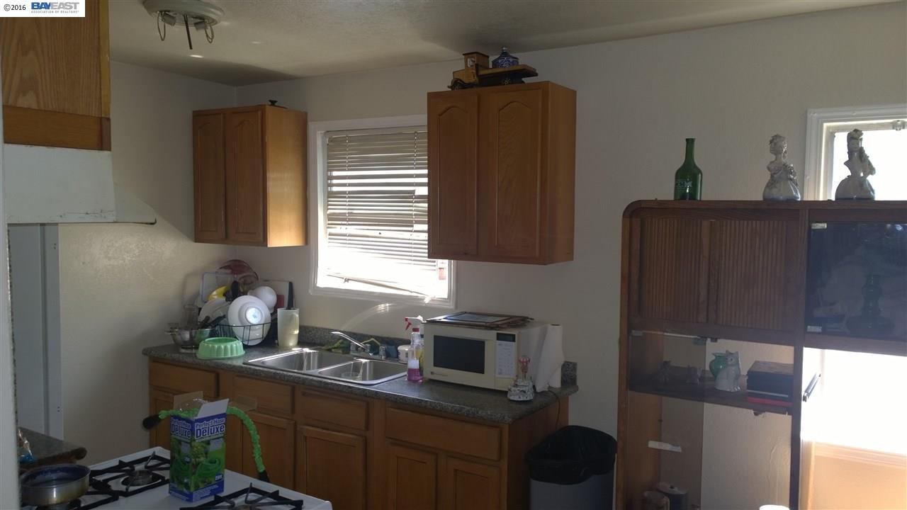 326 MacArthur Blvd, SAN LEANDRO, California 94577, ,Comm Ri Multi-units 5+,For Sale,MacArthur Blvd,40749793