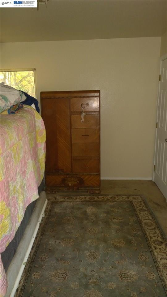 326 MacArthur Blvd, SAN LEANDRO, California 94577, ,Comm Ri Multi-units 5+,For Sale,MacArthur Blvd,40749793
