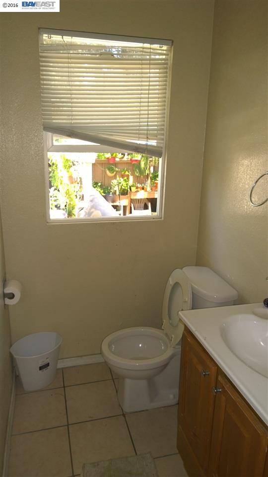 326 MacArthur Blvd, SAN LEANDRO, California 94577, ,Comm Ri Multi-units 5+,For Sale,MacArthur Blvd,40749793
