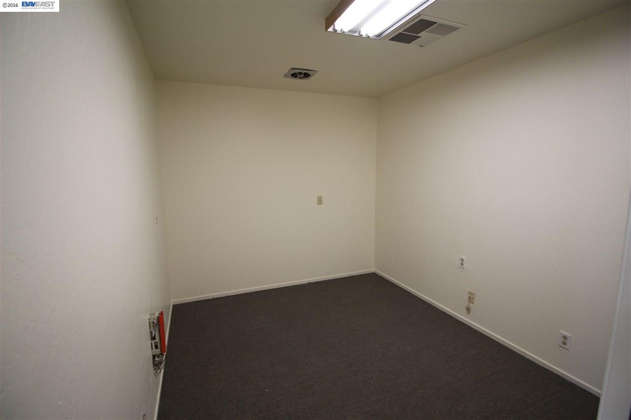 15845 Channel St, SAN LORENZO, California 94580, ,Comm Industrial For Lease,For Rent,Channel St,40941699