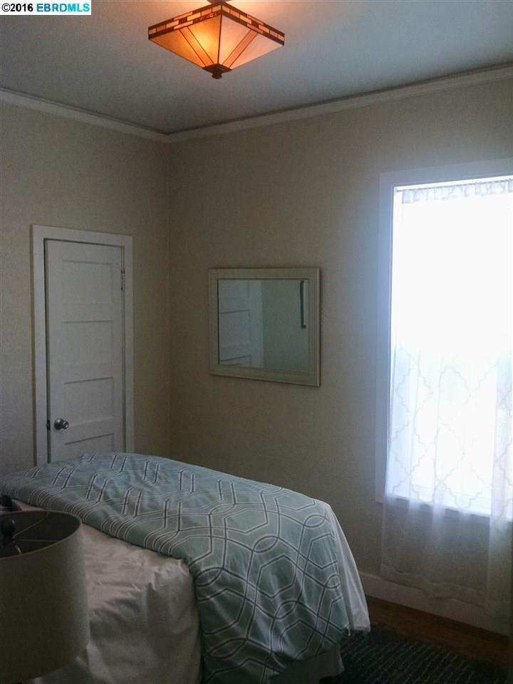 2147 Russell, BERKELEY, California 94705, ,Comm Ri Multi-units 5+,For Sale,Russell,40753589