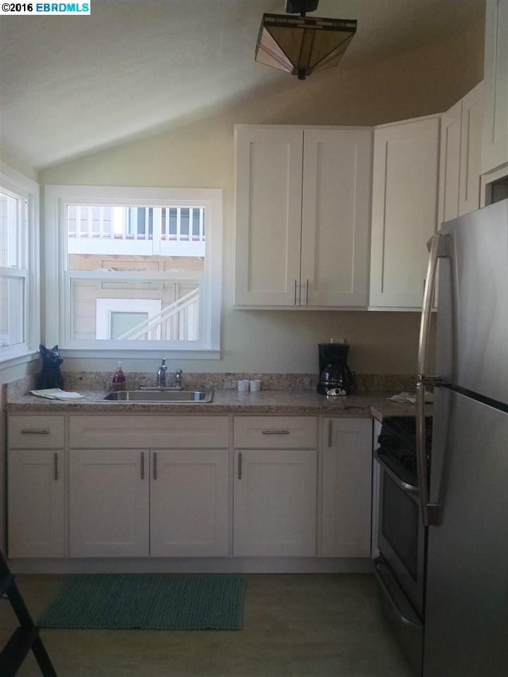 2147 Russell, BERKELEY, California 94705, ,Comm Ri Multi-units 5+,For Sale,Russell,40753589
