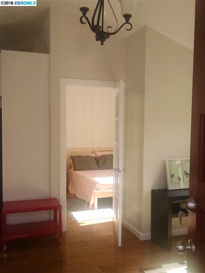 2147 Russell, BERKELEY, California 94705, ,Comm Ri Multi-units 5+,For Sale,Russell,40753589