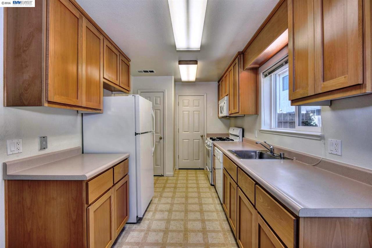 2854 Grove Way, CASTRO VALLEY, California 94556, ,Comm Ri Multi-units 5+,For Sale,Grove Way,40754006