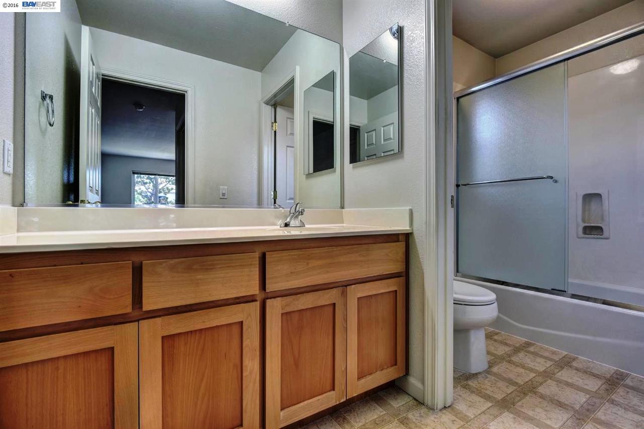 2854 Grove Way, CASTRO VALLEY, California 94556, ,Comm Ri Multi-units 5+,For Sale,Grove Way,40754006