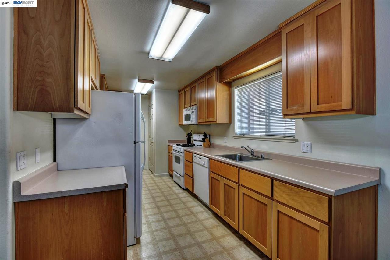 2854 Grove Way, CASTRO VALLEY, California 94556, ,Comm Ri Multi-units 5+,For Sale,Grove Way,40754006