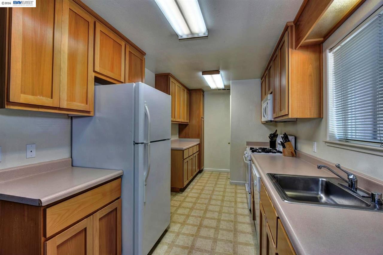 2854 Grove Way, CASTRO VALLEY, California 94556, ,Comm Ri Multi-units 5+,For Sale,Grove Way,40754006