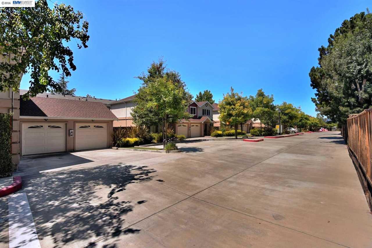2854 Grove Way, CASTRO VALLEY, California 94556, ,Comm Ri Multi-units 5+,For Sale,Grove Way,40754006