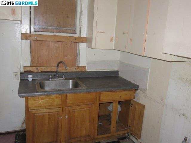 1917 Foothill, OAKLAND, California 94606, ,Comm Ri Multi-units 5+,For Sale,Foothill,40755846