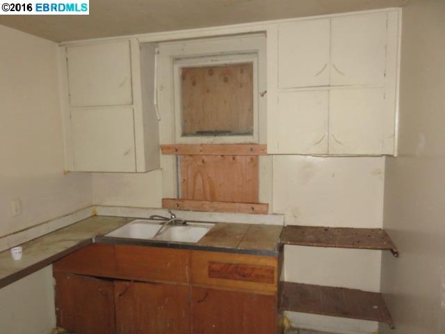 1917 Foothill, OAKLAND, California 94606, ,Comm Ri Multi-units 5+,For Sale,Foothill,40755846