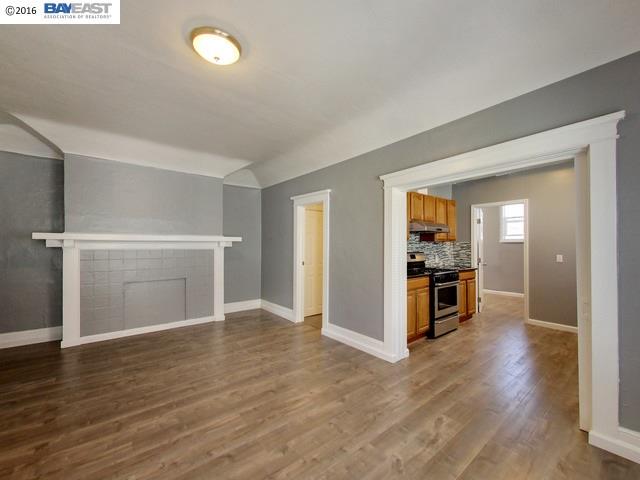 884 32nd Street, OAKLAND, California 94608, ,Comm Ri Multi-units 5+,For Sale,32nd Street,40756102