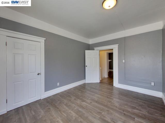 884 32nd Street, OAKLAND, California 94608, ,Comm Ri Multi-units 5+,For Sale,32nd Street,40756102