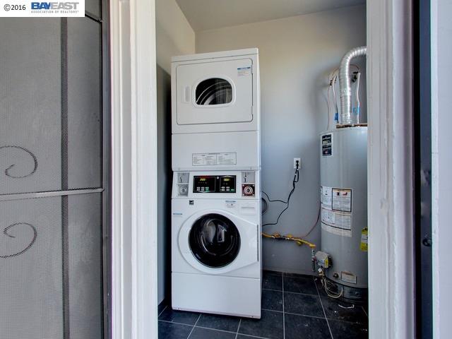 884 32nd Street, OAKLAND, California 94608, ,Comm Ri Multi-units 5+,For Sale,32nd Street,40756102