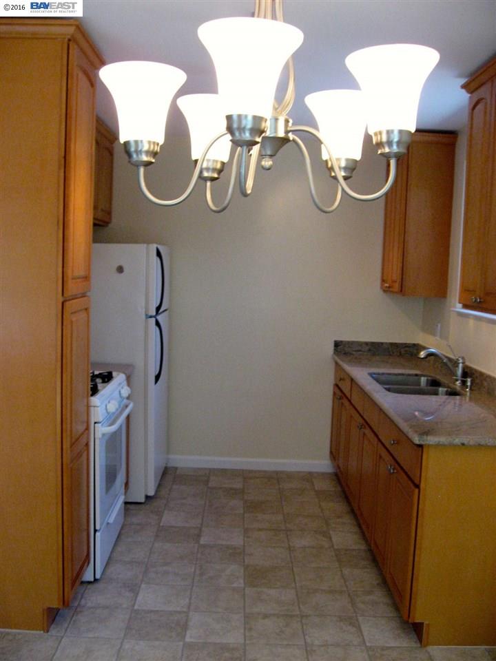 3268 Briggs Ave., ALAMEDA, California 94501, ,Comm Ri Multi-units 5+,For Sale,Briggs Ave.,40756294