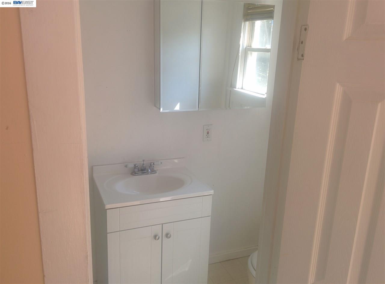 116 CLIPPER LN, MARTINEZ, California 94553, ,Comm Ri Multi-units 5+,For Sale,CLIPPER LN,40756581