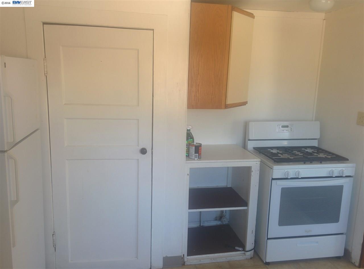 116 CLIPPER LN, MARTINEZ, California 94553, ,Comm Ri Multi-units 5+,For Sale,CLIPPER LN,40756581