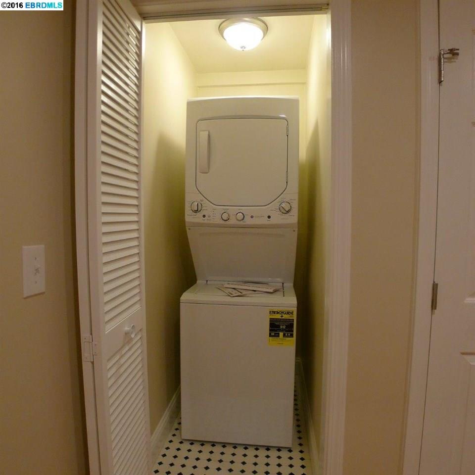 3035 Lynde Street, OAKLAND, California 94601, ,Comm Ri Multi-units 5+,For Sale,Lynde Street,40758386
