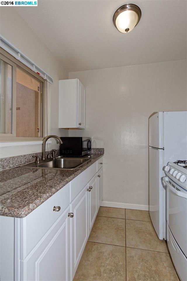 1640 5th Avenue, OAKLAND, California 94606, ,Comm Ri Multi-units 5+,For Sale,5th Avenue,40759032