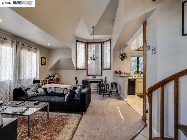 1523 Verdi St, ALAMEDA, California 94501, ,Comm Ri Multi-units 5+,For Sale,Verdi St,40764697